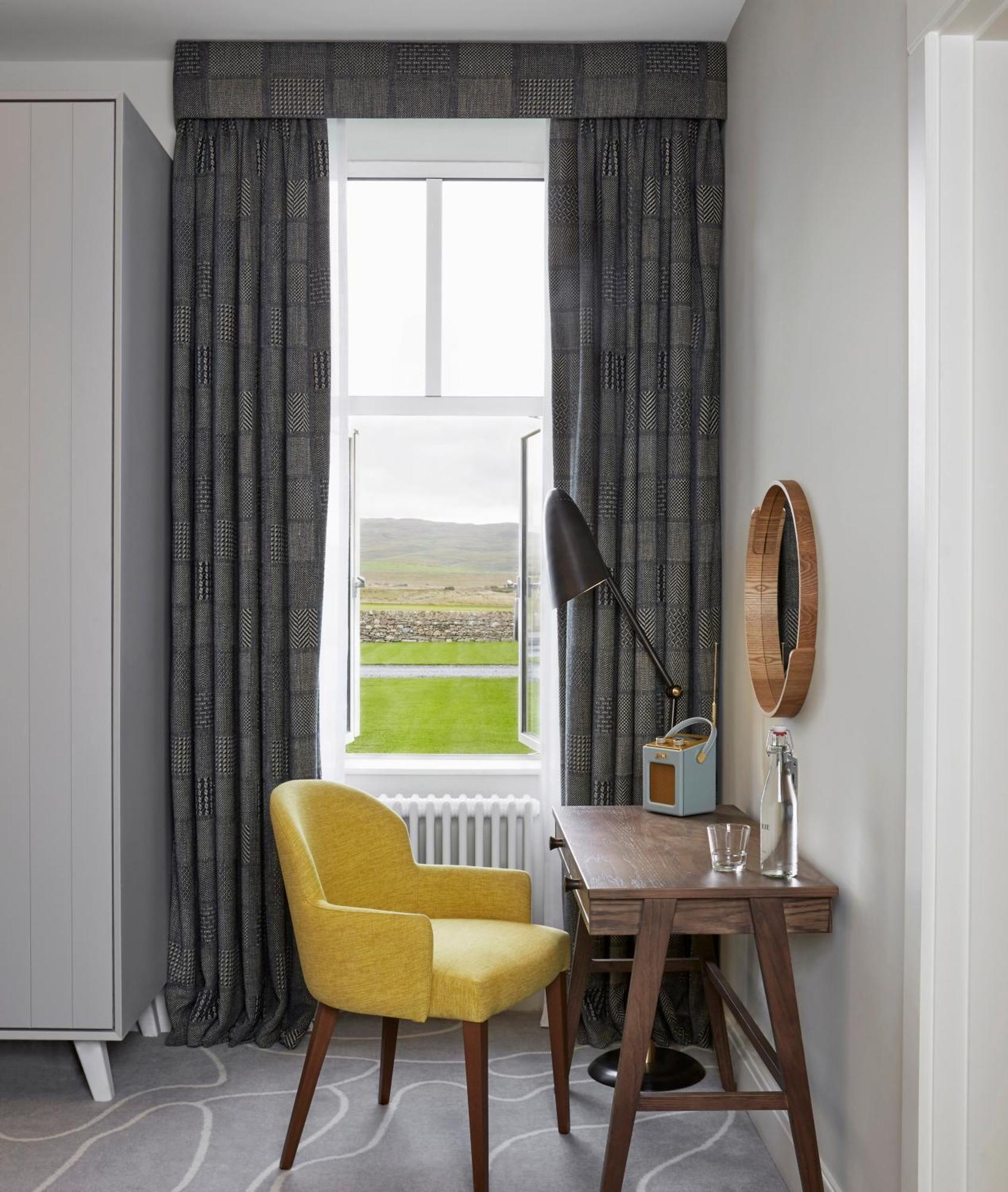 Another Place, The Machrie 4* Port Ellen